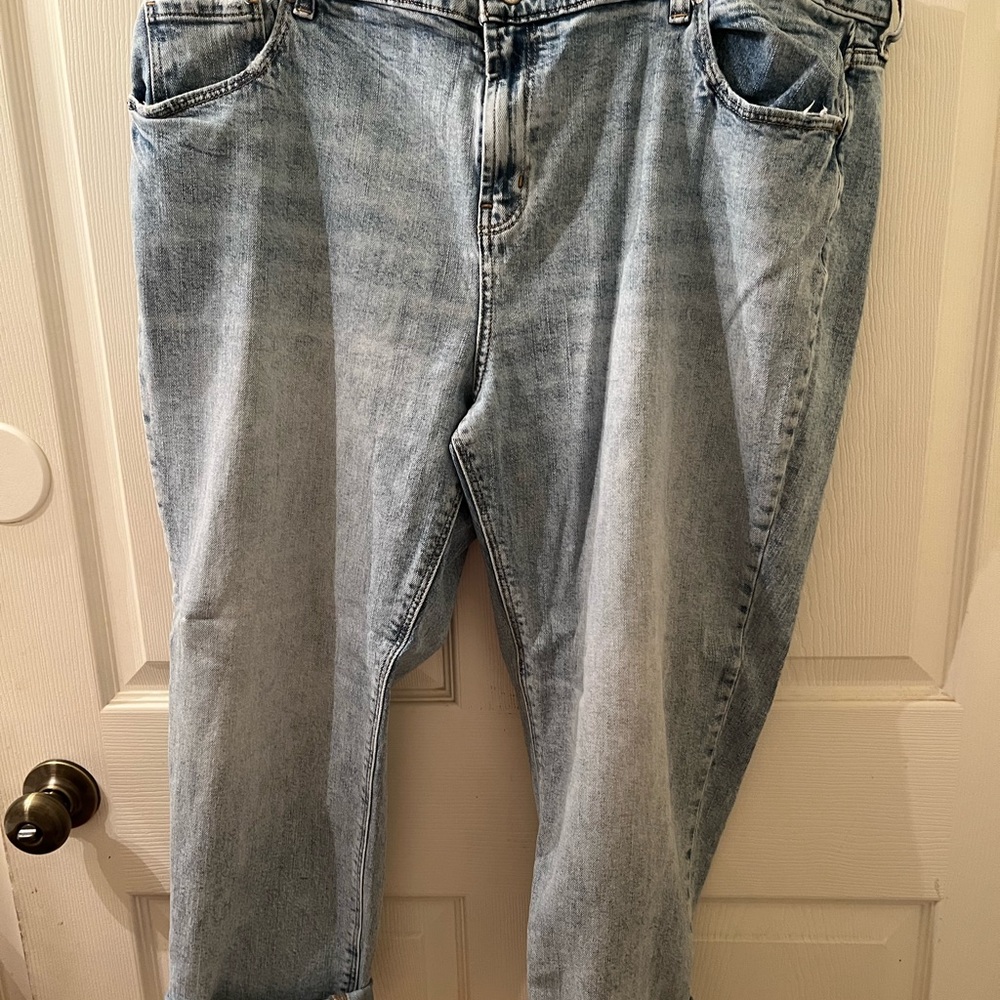 Old navy boyfriend jeans size 18.